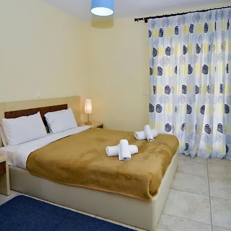 Hotel apartamentowy Moonbeam Potos
